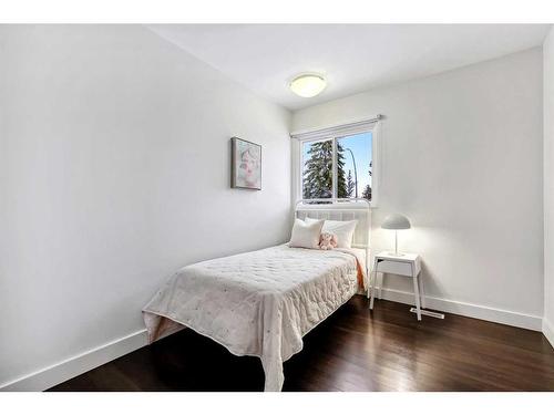 455 Cedarpark Drive Sw, Calgary, AB - Indoor Photo Showing Bedroom