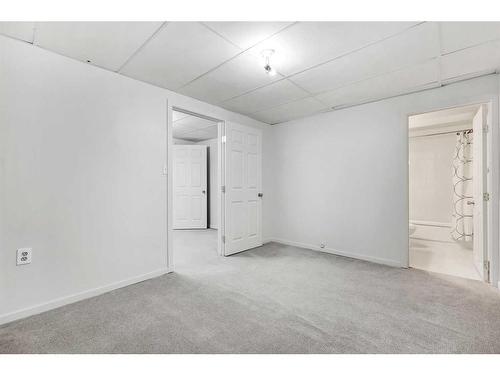 455 Cedarpark Drive Sw, Calgary, AB - Indoor Photo Showing Other Room