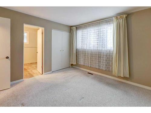 14547 Parkland Boulevard Se, Calgary, AB - Indoor