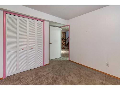 14547 Parkland Boulevard Se, Calgary, AB - Indoor Photo Showing Other Room