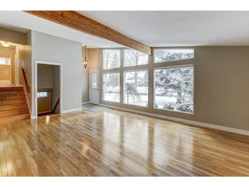 14547 Parkland Boulevard Se, Calgary, AB - Indoor Photo Showing Other Room