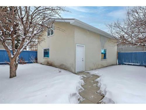 9927 5 Street Se, Calgary, AB - Outdoor