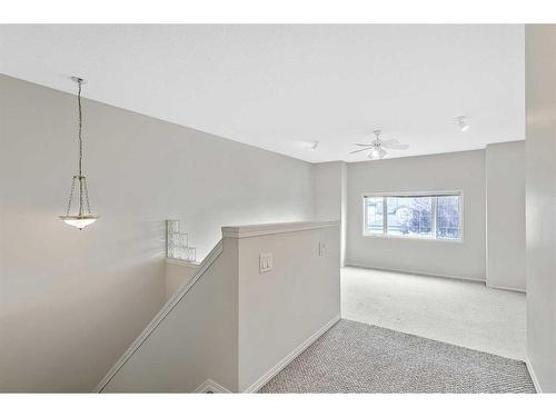 265 Somerside Park Sw, Calgary, AB - Indoor Photo Showing Other Room