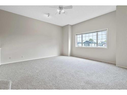 265 Somerside Park Sw, Calgary, AB - Indoor Photo Showing Other Room