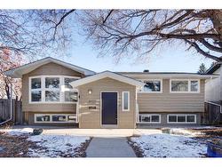 6616 34 Street SW Calgary, AB T3E 5M2