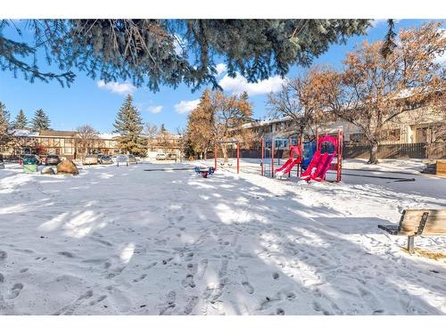 18-175 Manora Place Ne, Calgary, AB - Outdoor With View