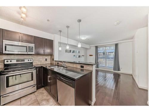 3109-115 Prestwick Villas Se, Calgary, AB - Indoor Photo Showing Kitchen With Upgraded Kitchen