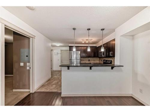 3109-115 Prestwick Villas Se, Calgary, AB - Indoor Photo Showing Kitchen