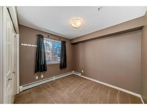 3109-115 Prestwick Villas Se, Calgary, AB - Indoor Photo Showing Other Room