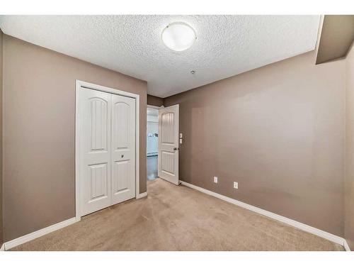 3109-115 Prestwick Villas Se, Calgary, AB - Indoor Photo Showing Other Room