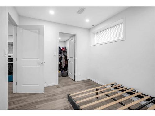 16 Cornerbrook Way Ne, Calgary, AB - Indoor