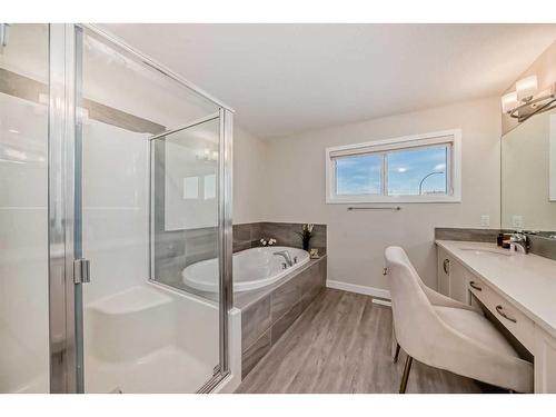 158 Seton Gardens Se, Calgary, AB - Indoor Photo Showing Bathroom