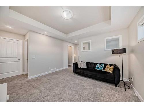 158 Seton Gardens Se, Calgary, AB - Indoor