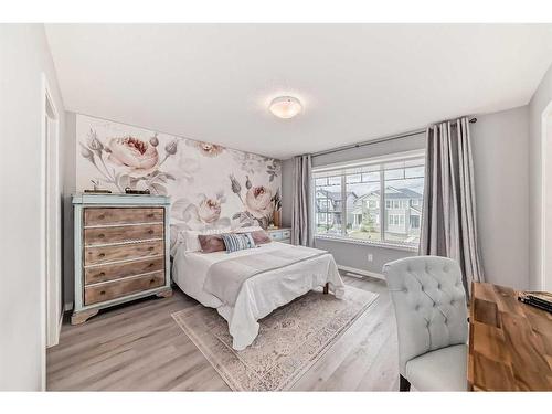 148 Dawson Drive, Chestermere, AB - Indoor Photo Showing Bedroom