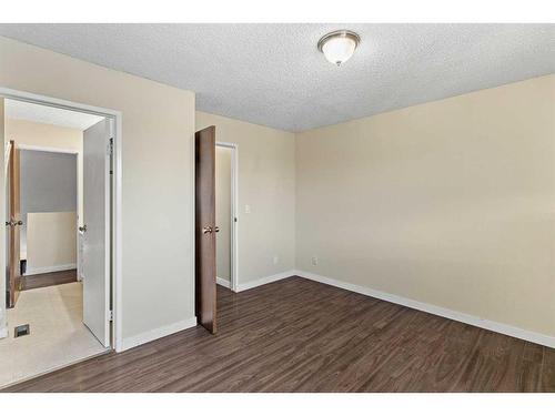 412 Templeside Circle Ne, Calgary, AB - Indoor Photo Showing Other Room