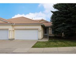 8 Hamptons Rise NW Calgary, AB T3A 5E6