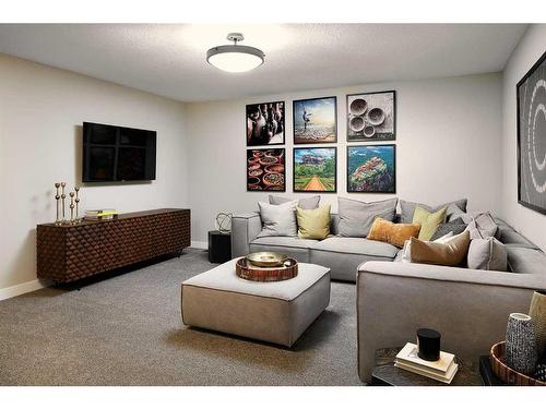 83 Cranbrook Mount Se, Calgary, AB - Indoor Photo Showing Living Room