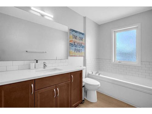 260 Copperstone Gardens Se, Calgary, AB - Indoor Photo Showing Bathroom