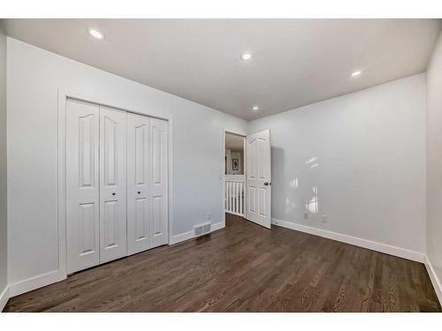 14333 Evergreen Street Sw, Calgary, AB - Indoor Photo Showing Other Room