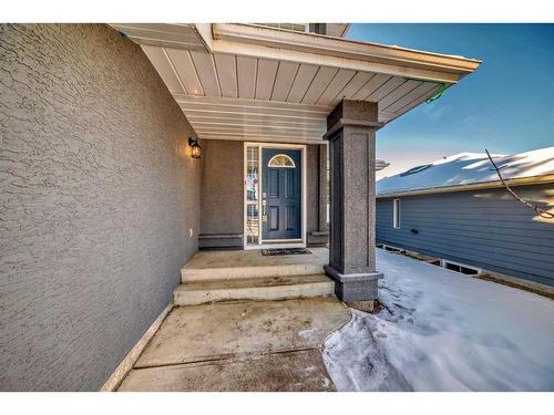 14333 Evergreen Street Sw, Calgary, AB - Outdoor