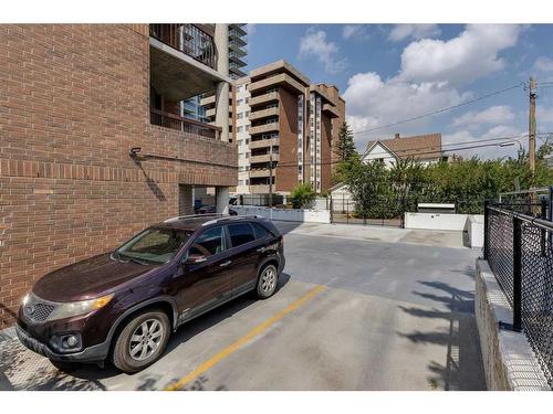 220-1304 15 Avenue Sw, Calgary, AB - Outdoor