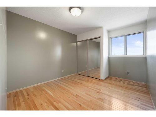 251 Maunsell Close Ne, Calgary, AB - Indoor Photo Showing Other Room