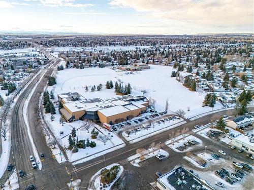 304 Queenston Heights Se, Calgary, AB - Outdoor With View