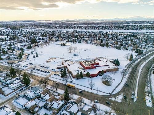 304 Queenston Heights Se, Calgary, AB - Outdoor With View