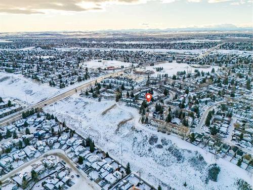 304 Queenston Heights Se, Calgary, AB - Outdoor With View