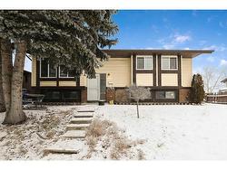 3704 39 Street NE Calgary, AB T1Y 5H6