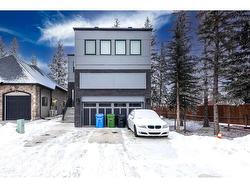 6 Strathridge Lane SW Calgary, AB T3H 0A1