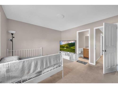 250 Martinwood Place Ne, Calgary, AB - Indoor