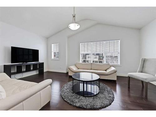 435 Nolan Hill Drive Nw, Calgary, AB - Indoor Photo Showing Living Room