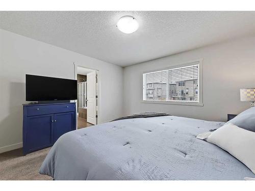 435 Nolan Hill Drive Nw, Calgary, AB - Indoor Photo Showing Bedroom