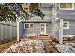 31-195 Manora Place NE Calgary, AB T2A 5J8