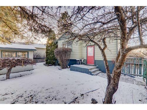 824 9A Street Ne, Calgary, AB - Outdoor