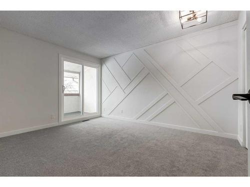 11-1615 Mcgonigal Drive Ne, Calgary, AB - Indoor Photo Showing Other Room