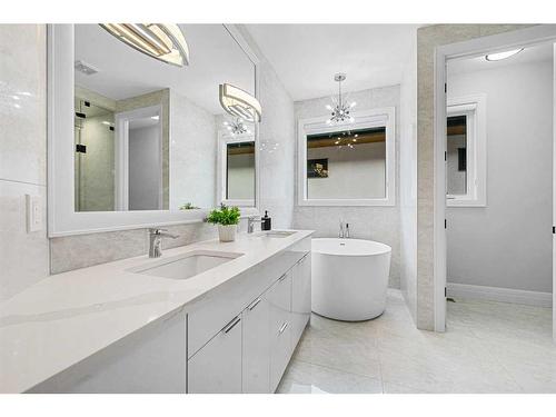 102 Malibou Road Sw, Calgary, AB - Indoor Photo Showing Bathroom