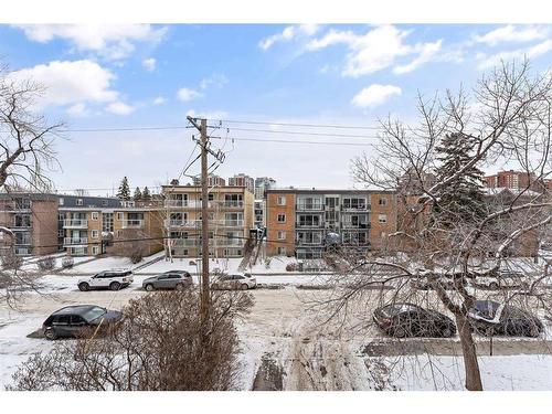 314-2204 1 Street Sw, Calgary, AB - Outdoor