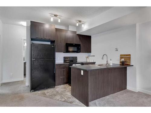 174-300 Marina Drive, Chestermere, AB - Indoor Photo Showing Kitchen