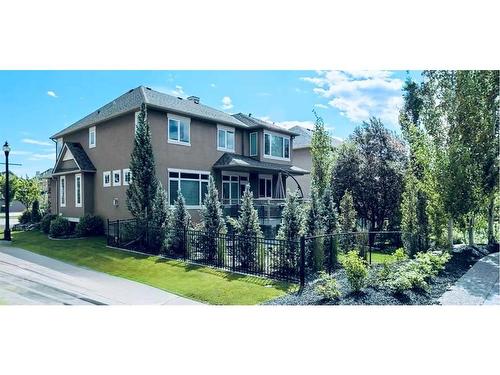 432 Discovery Ridge Bay Sw, Calgary, AB - Outdoor