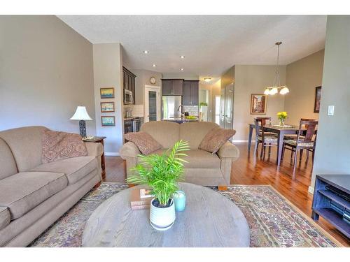 18 Nolanfield Lane Nw, Calgary, AB - Indoor Photo Showing Living Room