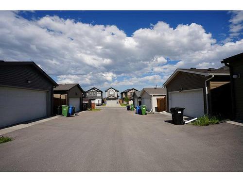 18 Nolanfield Lane Nw, Calgary, AB - Outdoor