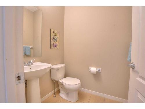 18 Nolanfield Lane Nw, Calgary, AB - Indoor Photo Showing Bathroom