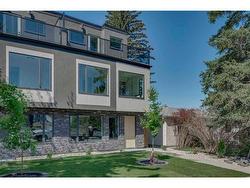 2006 27 Avenue SW Calgary, AB T2T 1H5