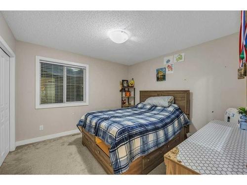 28 Saddlebrook Landing Ne, Calgary, AB - Indoor Photo Showing Bedroom