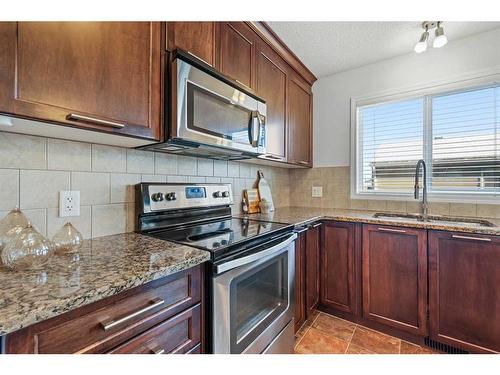 181 Elgin Meadows Park Se, Calgary, AB - Indoor Photo Showing Kitchen With Stainless Steel Kitchen With Upgraded Kitchen