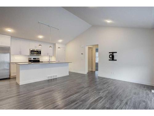 5301-100 Walgrove Court Se, Calgary, AB - Indoor Photo Showing Kitchen