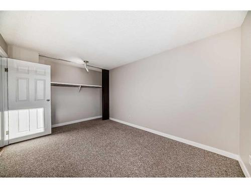 324-5404 10 Avenue Se, Calgary, AB - Indoor Photo Showing Other Room