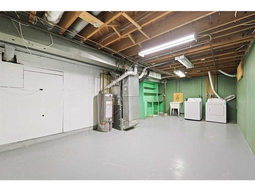 3903 Charleswood Drive Nw, Calgary, AB - Indoor Photo Showing Basement